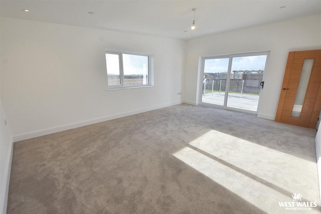 1 - 2025-11-13 T205803.895.jpg