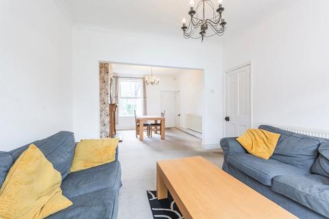 3 bedroom terraced house to rent, Carlyle Road, West Bridgford, Nottingham, Nottinghamshire, NG2 7NQ