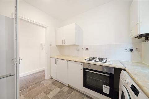 3 bedroom flat to rent, Harlesden Gardens, Harlesden, London, NW10