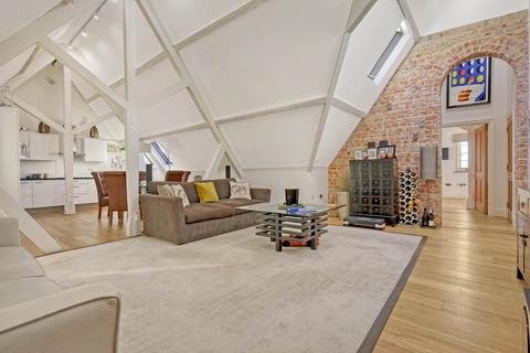 undefined, London Court, The Galleries, Brentwood CM14