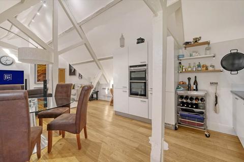 undefined, London Court, The Galleries, Brentwood CM14