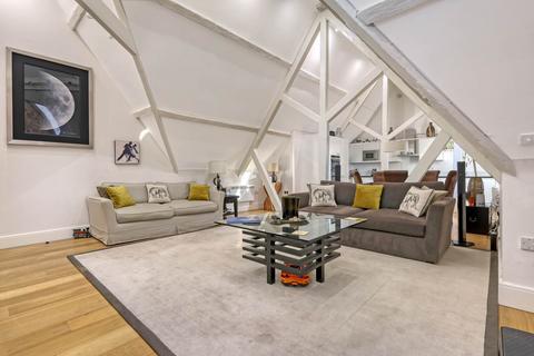 3 bedroom flat to rent, London Court, The Galleries, Brentwood CM14