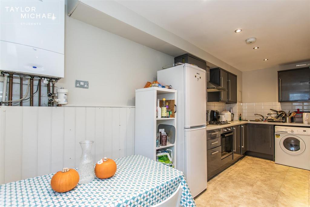 Dining / Kitchen