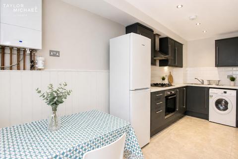 5 bedroom terraced house to rent, Little Western Street, Hove