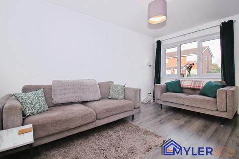 undefined, Oxton Close, Widnes, WA8