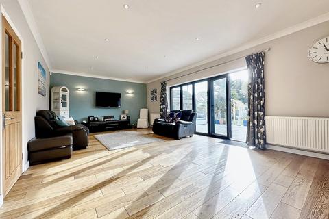 4 bedroom detached bungalow for sale, Hamworthy