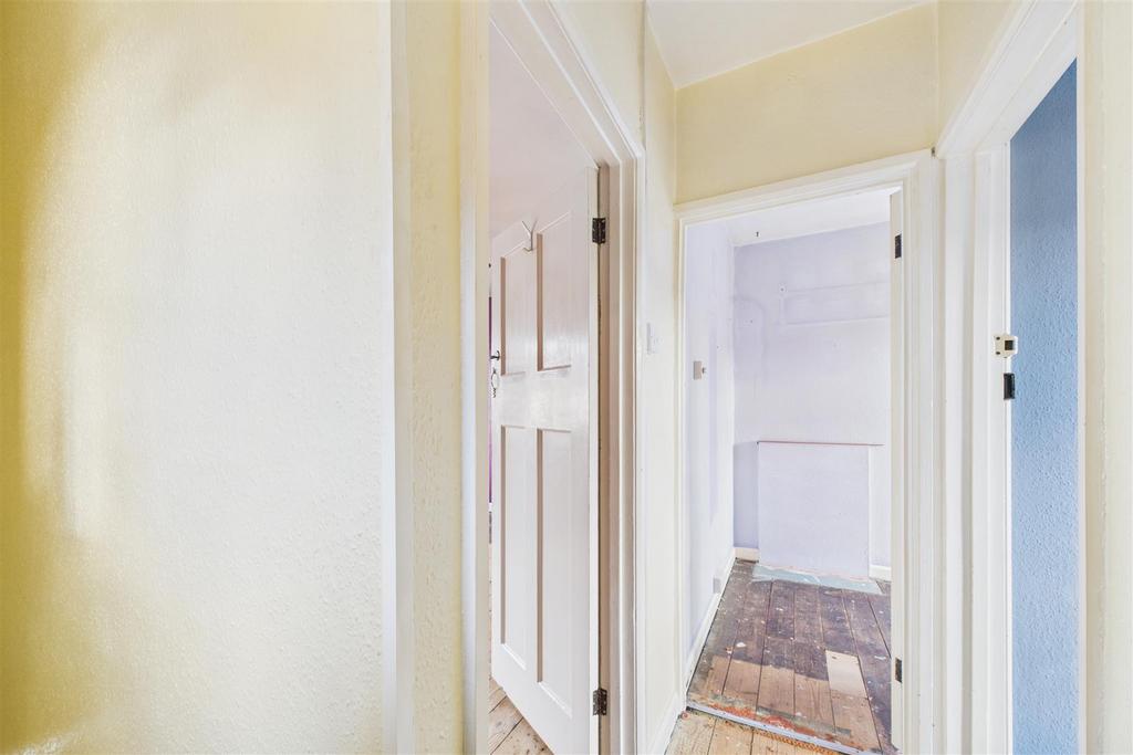 CAM01894 G0-PR0244-STILL007.jpg