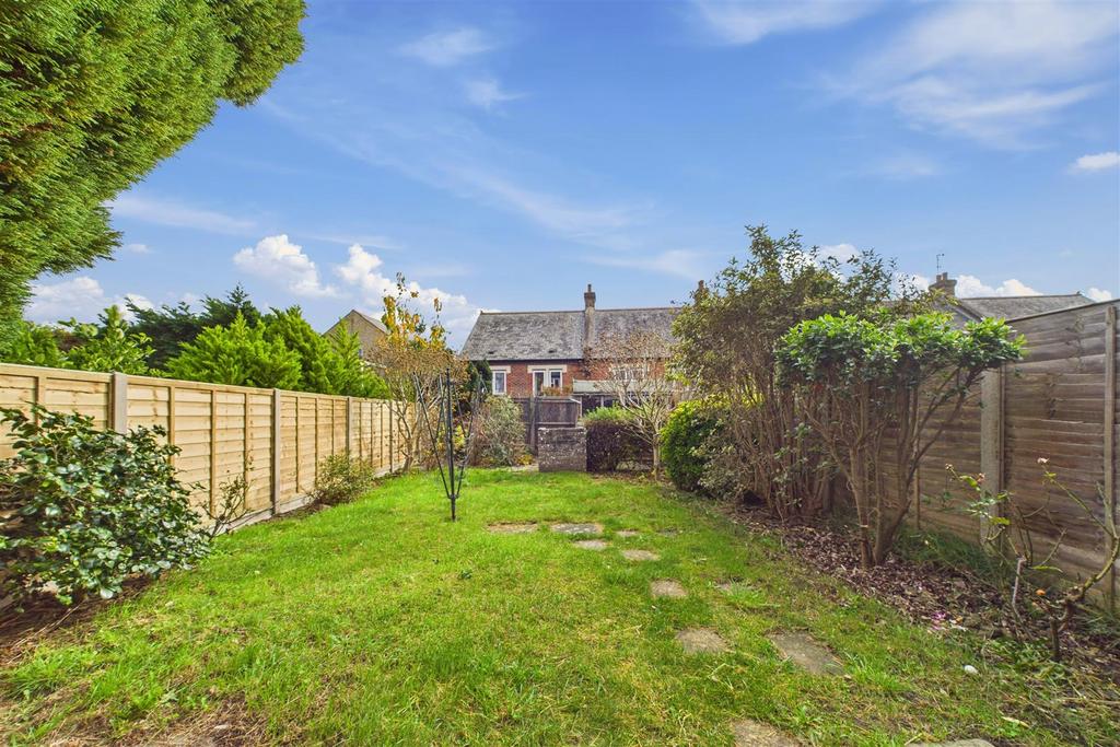 CAM01894 G0-PR0244-STILL018.jpg