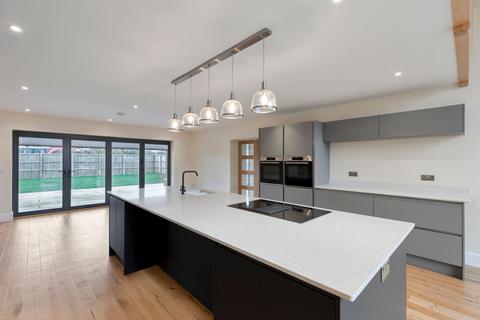 undefined, Modern Five Bedroom Home in Beeston