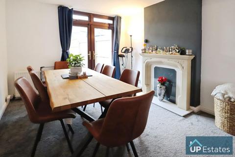 undefined, Silverdale Close, Coventry