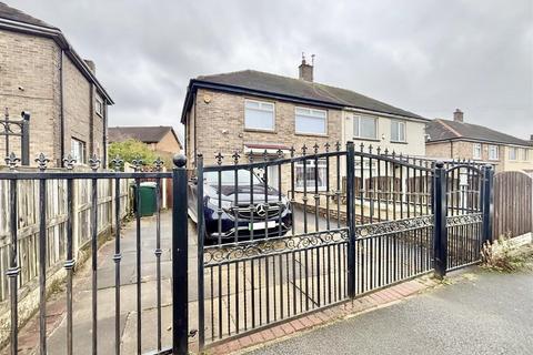 undefined, Wallingford Mount, Bradford BD15