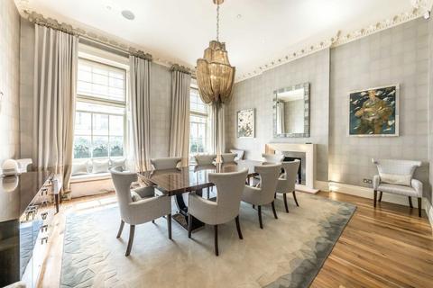 4 bedroom flat to rent, Upper Grosvenor Street, London W1K