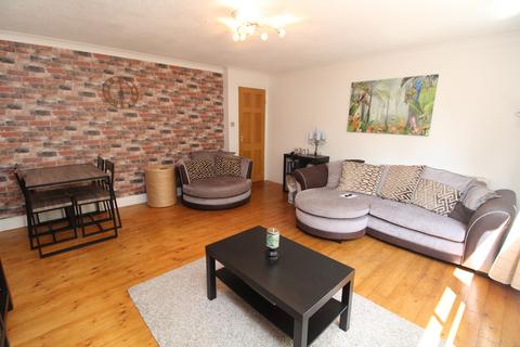 2 bedroom flat to rent, St Andrews Square, Glasgow G1