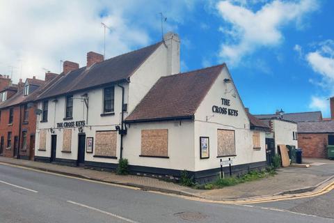 Pub for sale, The Cross Keys, 14 Stratford Road, Alcester, Warwickshire, B49 5AR