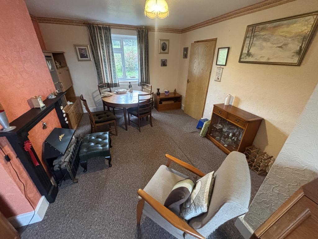 Living/dining room (second image)