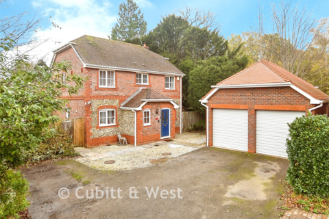 4 bedroom detached house for sale, Pagewood Close, Maidenbower, Crawley, West Sussex