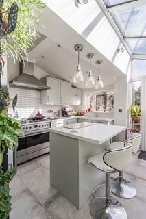 2 bedroom cottage for sale, Market Place, Kessingland