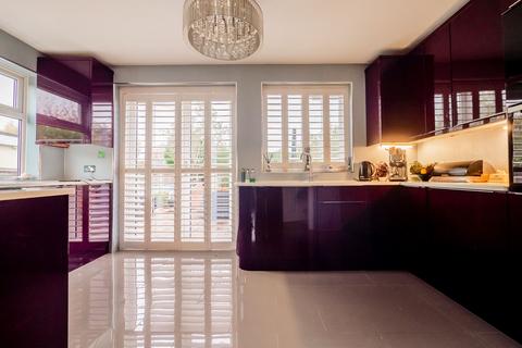 4 bedroom semi-detached house for sale, Philmead Road, Benfleet SS7