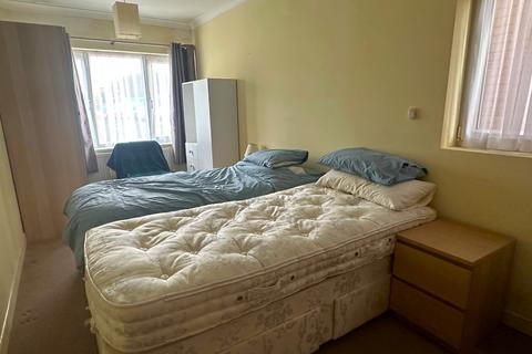 3 bedroom detached bungalow for sale, Oak Road, Dibden Purlieu