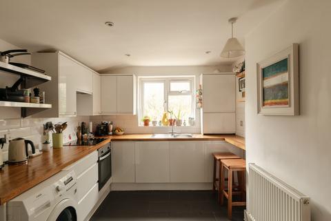 2 bedroom flat for sale, Choumert Rd, Peckham Rye, SE15