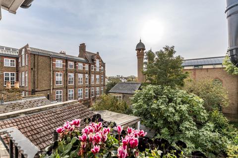 2 bedroom flat for sale, Choumert Rd, Peckham Rye, SE15