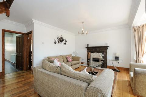 undefined, Hampden Way, Southgate, London, N14