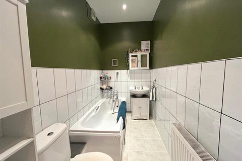 2 bedroom end of terrace house for sale, Egerton Street, Sowerby Bridge HX6