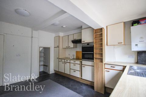 3 bedroom terraced house to rent, Toton Close, Nottingham, Nottinghamshire, NG6