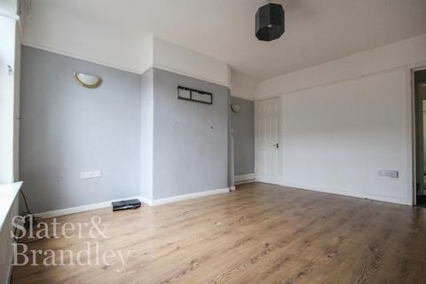 3 bedroom terraced house to rent, Toton Close, Nottingham, Nottinghamshire, NG6