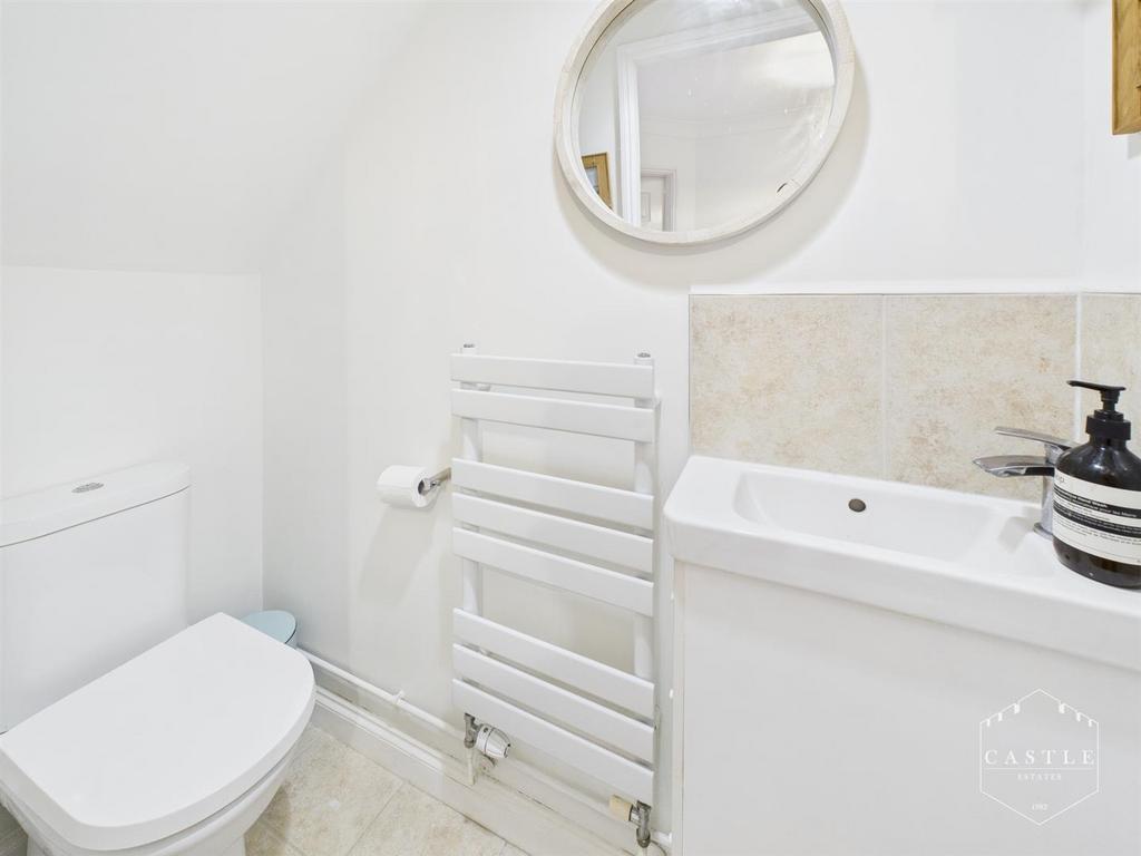 Guest cloakroom