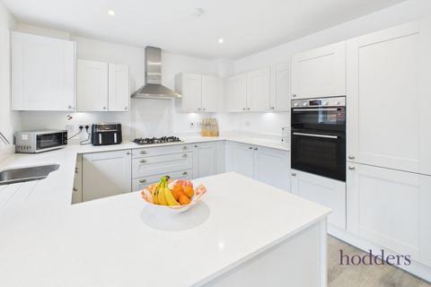 4 bedroom semi-detached house for sale, Elizabeth Avenue, Ottershaw, Surrey, KT16