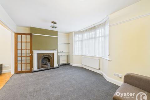 4 bedroom semi-detached house to rent, Buckingham Gardens, Edgware, HA8