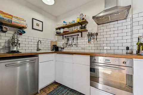 2 bedroom flat for sale, Waverley Park Terrace, Edinburgh, EH8