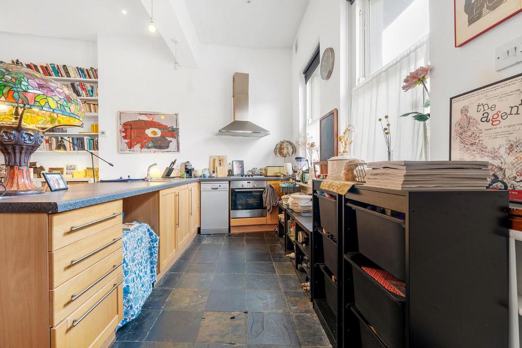 Kitchen.JPG