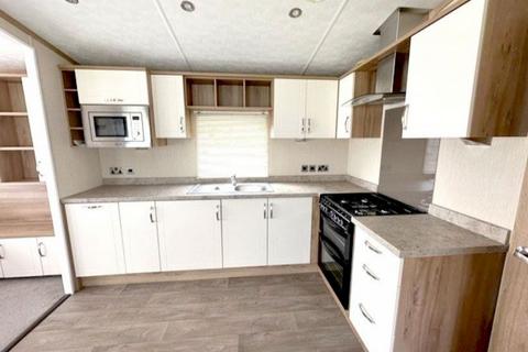 undefined, Two bed Pemberton Marlow Caldecott Hall Country Park, Fritton NR31