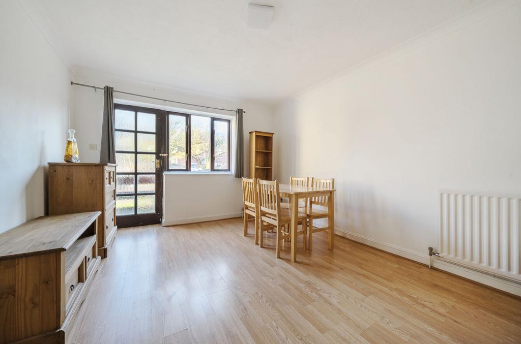 1381164-15-6915b6...