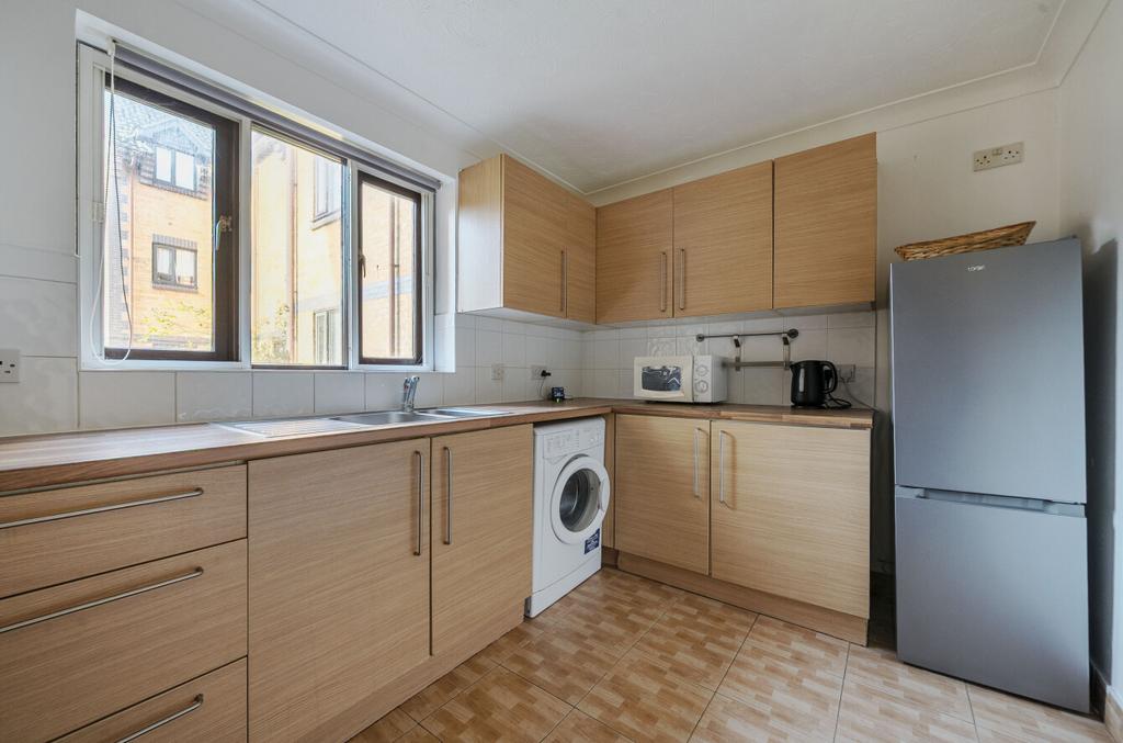 1381164-9-6915b45...