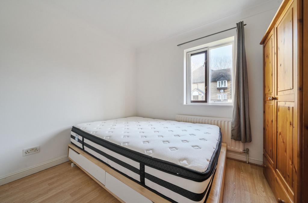 1381164-19-6915b7...