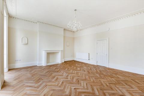 undefined, Cheltenham, Gloucestershire, GL52