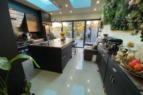 Alibon Road, Dagenham
