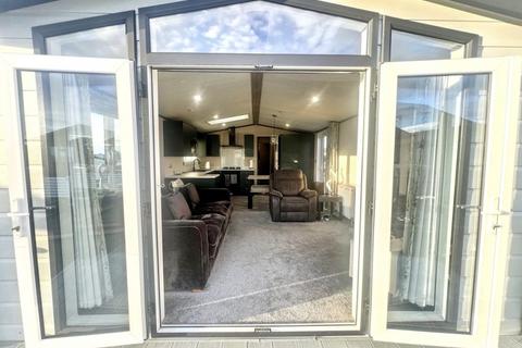 2 bedroom park home for sale, Smithy Leisure Park