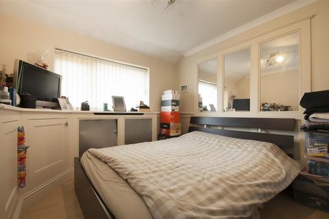 10 Morley Close, Slough, SL3 8DN