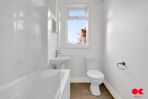 3 bedroom end of terrace house for sale, Wall End Road, East Ham E6
