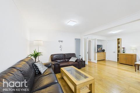 4 bedroom semi-detached house for sale, Bernay Gardens, Bolbeck Park