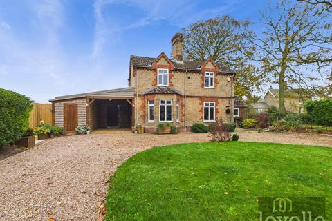 2 bedroom detached house for sale, Mumby Road , Huttoft LN13