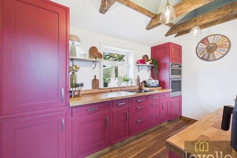 2 bedroom detached house for sale, Mumby Road , Huttoft LN13