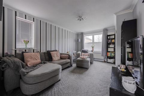 3 bedroom semi-detached house for sale, Tulip Road, Scunthorpe