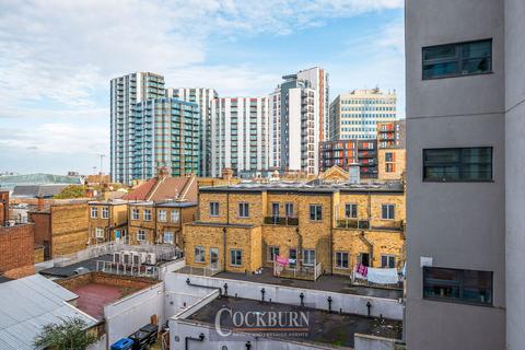 2 bedroom flat to rent, Powis Street, London, SE18 6LR