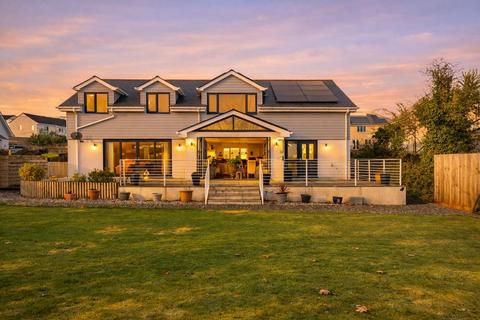 4 bedroom detached house for sale, Egloshayle | Wadebridge