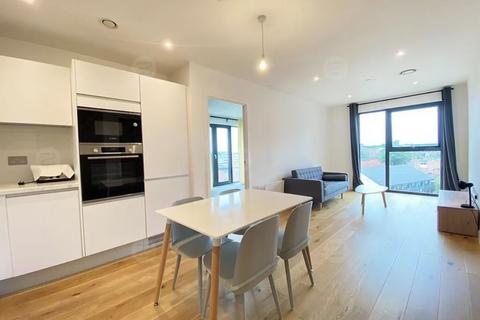 2 bedroom flat to rent, 40 Axium, Windmill Street, Birmingham B1